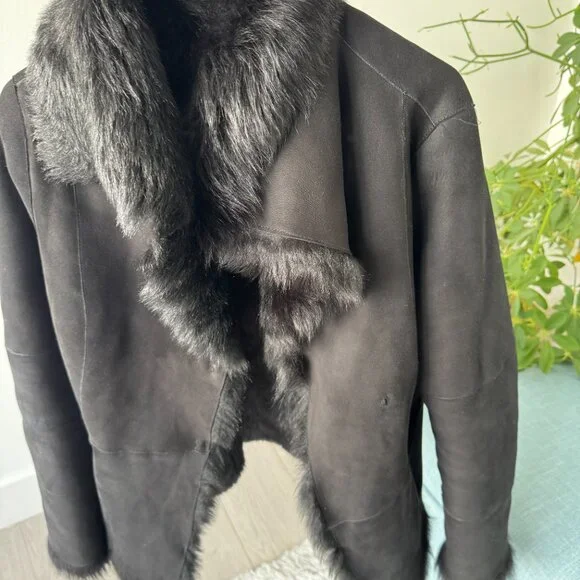 UGG Karlene Black Toscana Shearling Coat 100% Sheepskin Size Small MSRP: $1,465